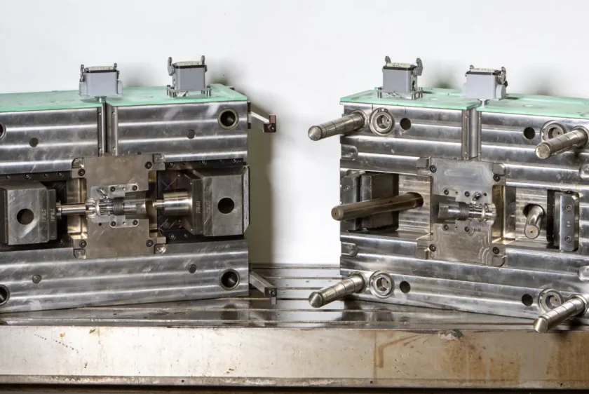 Fabrication de Moules Métalliques pour Injection Plastique